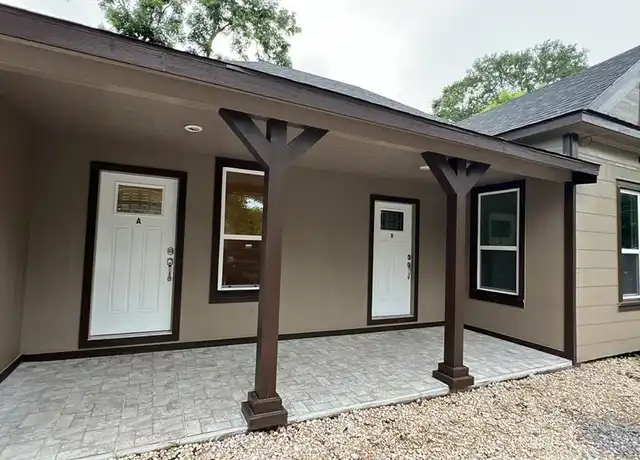 Property at 436 E Peach St Unit B, Angleton, TX, 77515, 2 beds, 1 bath, [object Object]