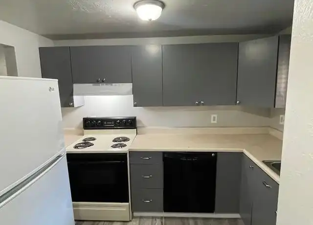 Property at 459 El Paso Blvd Unit H, Manitou Springs, CO, 80829, 2 beds, 1 bath, [object Object]