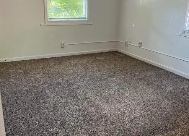 Property at 130 Laura Ave Unit 3, Dayton, OH, 45405, 1 bed, 1 bath, [object Object]