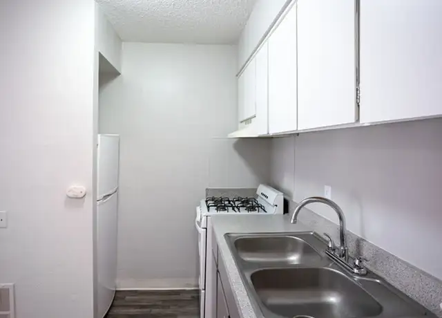 Photo of 1001 Louisiana Blvd NE, Albuquerque, NM 87110
