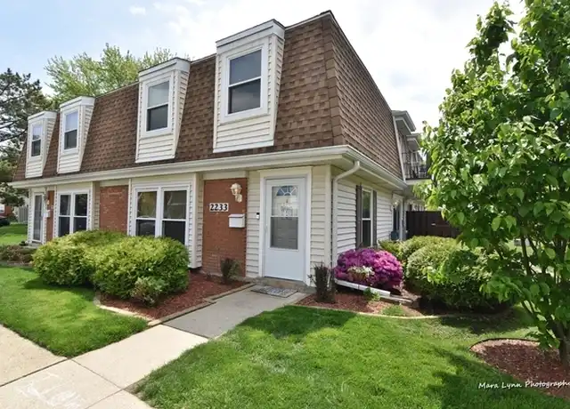 Property at 2233 Flower Ct #2233, Schaumburg, IL, 60194, 3 beds, 1.5 baths, [object Object]