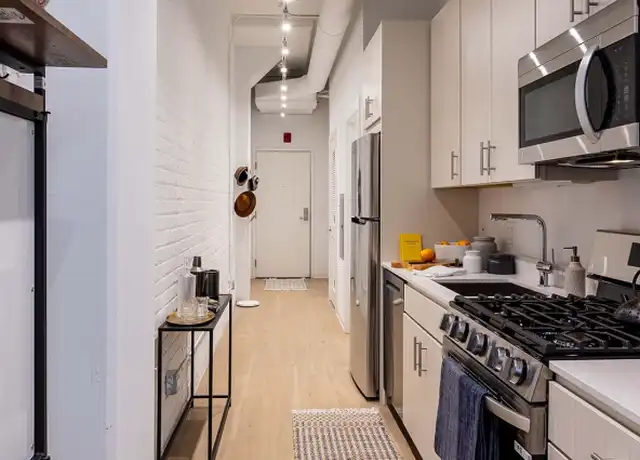 Property at 700 S Clark St, Chicago, IL, 60605, 1 bed, 1 bath, [object Object]