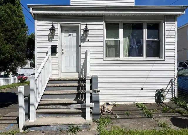 Property at 882 Amboy Ave, Perth Amboy, NJ, 08861, 3 beds, 1 bath, [object Object]