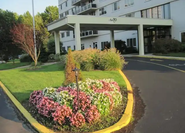 Property at 1840 Frontage Rd Unit 305, Cherry Hill Township, NJ, 08034, 2 beds, 2 baths, [object Object]