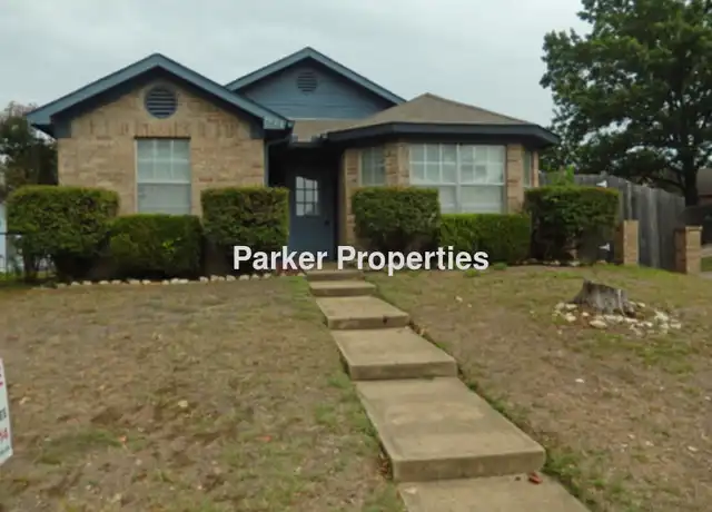 Property at 1023 Sanders Dr, Duncanville, TX, 75137, 3 beds, 2 baths, [object Object]