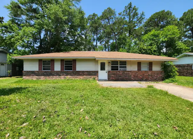 Property at 6513 Lancaster Blvd, Ocean Springs, MS, 39564, 3 beds, 1.5 baths, [object Object]