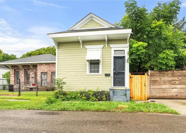 Property at 924 Kentucky St, New Orleans, LA, 70117, 3 beds, 1 bath, [object Object]