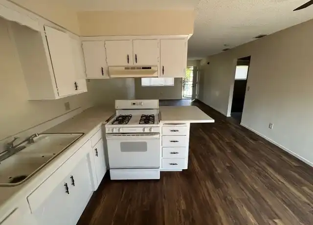 Property at 93 E Hazelwood Dr Unit B, Lemoore, CA, 93245, 2 beds, 1 bath, [object Object]