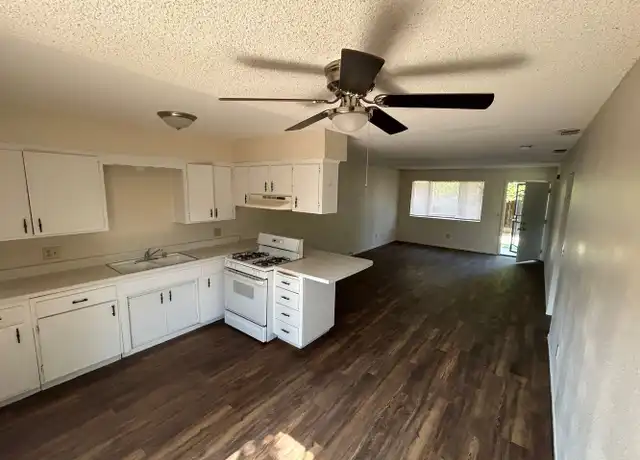 Property at 93 E Hazelwood Dr Unit B, Lemoore, CA, 93245, 2 beds, 1 bath, [object Object]