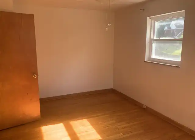 Property at 1323 Summit Dr Unit A, Charleston, WV, 25302, 3 beds, 1.5 baths, [object Object]