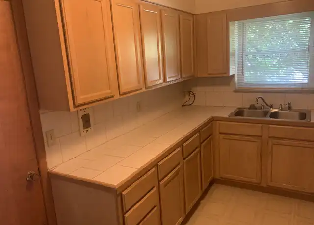 Property at 1323 Summit Dr Unit A, Charleston, WV, 25302, 3 beds, 1.5 baths, [object Object]