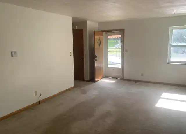 Property at 1323 Summit Dr Unit A, Charleston, WV, 25302, 3 beds, 1.5 baths, [object Object]