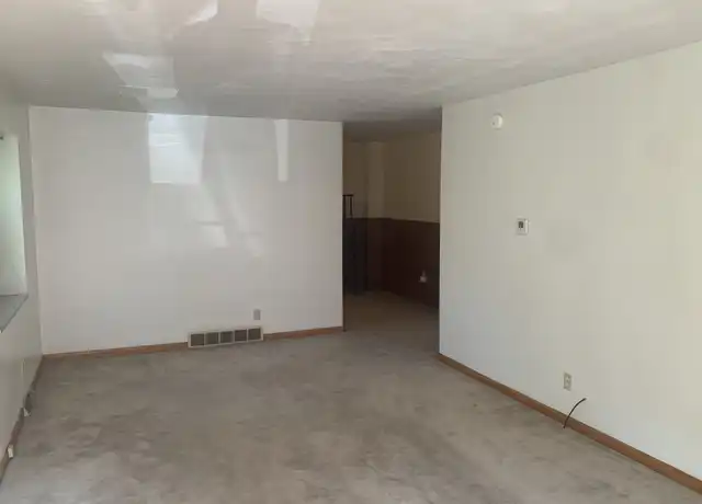 Property at 1323 Summit Dr Unit A, Charleston, WV, 25302, 3 beds, 1.5 baths, [object Object]