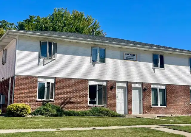 Property at 942 Elmwood Ave Apt 3, Oshkosh, WI, 54901, 2 beds, 1.5 baths, [object Object]