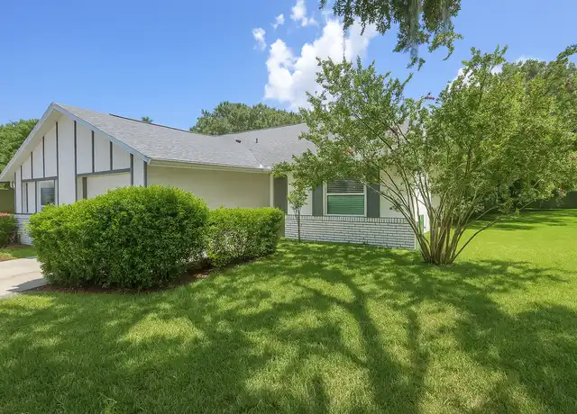 Property at 2312 Centennial Blvd, Leesburg, FL, 34748, 2 beds, 2 baths, [object Object]