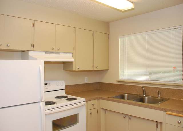 Photo of 3012 Steilacoom Blvd, Steilacoom, WA 98388
