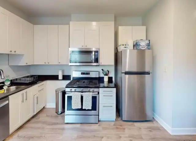 Property at 5 Sayward Pl, Boston, MA, 02127, 2 beds, 1 bath, [object Object]