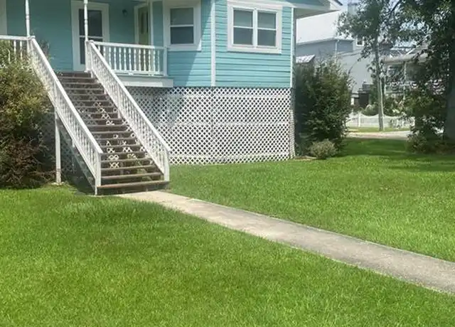 Property at 1801 Claiborne St, Mandeville, LA, 70448, 3 beds, 2 baths, [object Object]