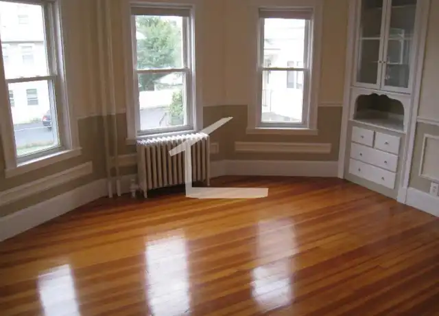 Property at 18 Bigelow St, Brighton, MA, 02135, 3 beds, 1 bath, [object Object]