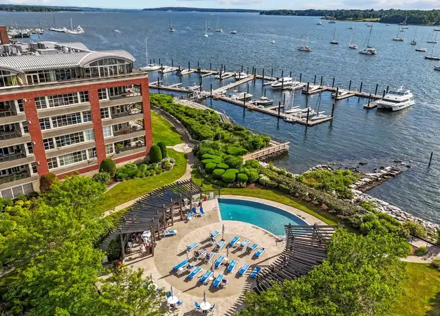 Property at 341 Thames St #103, Bristol, RI, 02809, 1 bed, 1.5 baths, [object Object]
