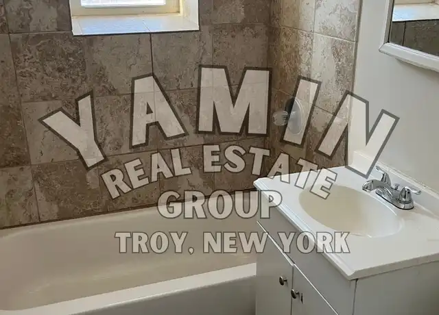 Property at 40 102nd St Unit 1, Troy, NY, 12180, 2 beds, 1 bath, [object Object]