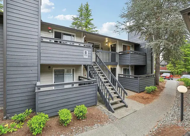Photo of 1324 Mill Creek Blvd, Mill Creek, WA 98012