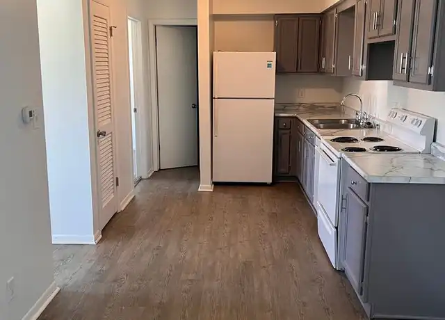 Property at 201 SW Linden St Unit 201-10, Ankeny, IA, 50023, 1 bed, 1 bath, [object Object]