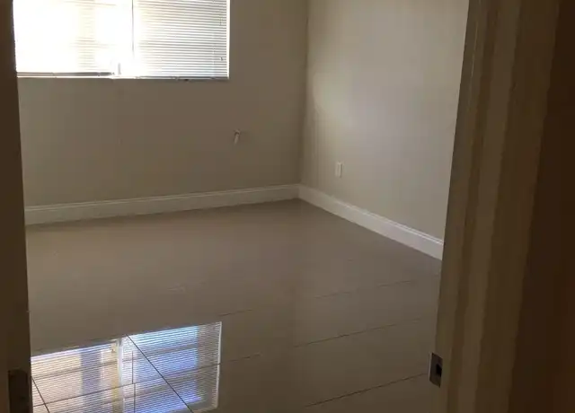 Property at 15205 NE 6th Ave Unit D210, Miami, FL, 33162, 1 bed, 1.5 baths, [object Object]
