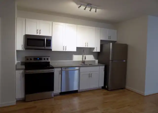 Property at 605 Park Ave Unit 5, Baltimore, MD, 21201, 2 beds, 1.5 baths, [object Object]