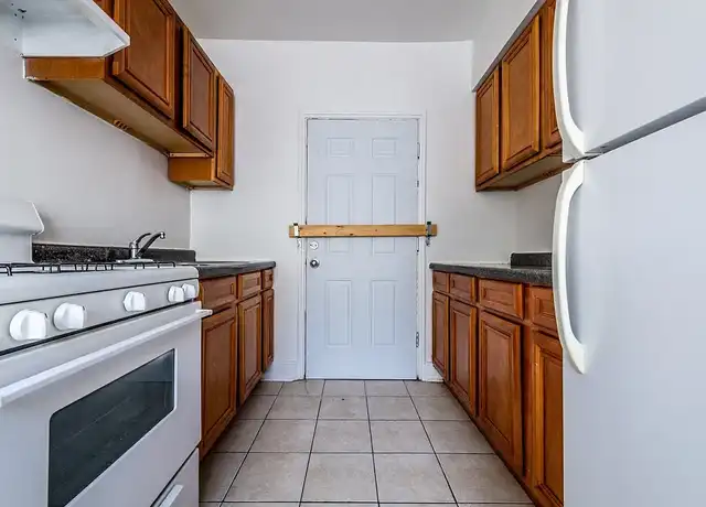 Property at 7941 S Marquette Ave, Chicago, IL, 60617, 1 bed, 1 bath, [object Object]