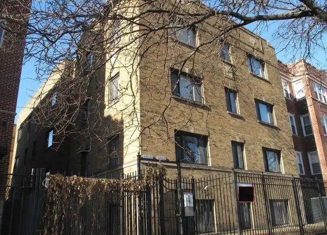 Property at 4946 N Harding Ave Unit 3W, Chicago, IL, 60625, 2 beds, 1 bath, [object Object]