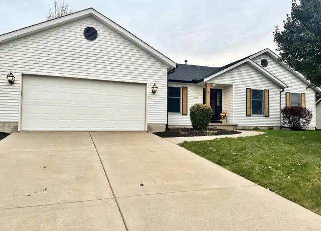 Property at 1938 E 47th Pl, Davenport, IA, 52807, 3 beds, 2 baths, [object Object]