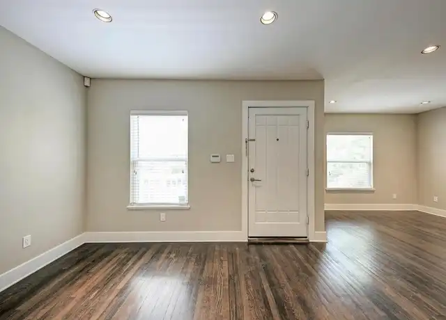 Property at 1014 E 14th St, Austin, TX, 78702, 3 beds, 3 baths, [object Object]