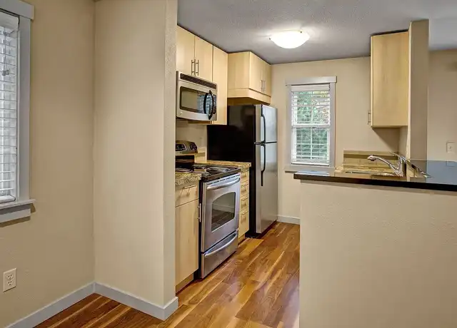 Property at Vermont - 16724 Juanita Dr NE, Kenmore, WA, 98028, 1 bed, 1 bath, [object Object]