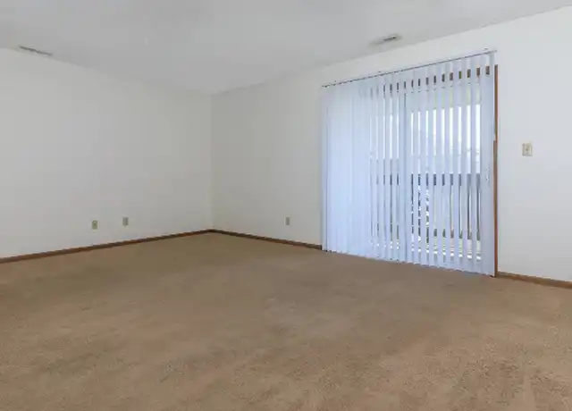 Property at 415 S Cherry St Unit U5, Grand Island, NE, 68801, 3 beds, 1 bath, [object Object]