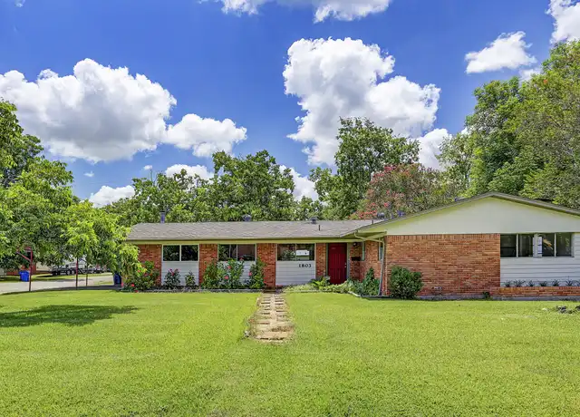 Property at 1803 Jones St, Rosenberg, TX, 77471, 0 beds, 2 baths, [object Object]
