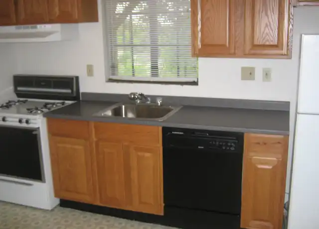 Property at 611 Tingley Ave Unit 1, Bellevue, PA, 15202, 1 bed, 1 bath, [object Object]