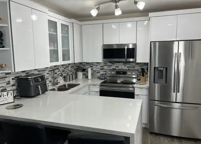 Property at 6878 NW 173rd Dr #905, Hialeah, FL, 33015, 2 beds, 2 baths, [object Object]