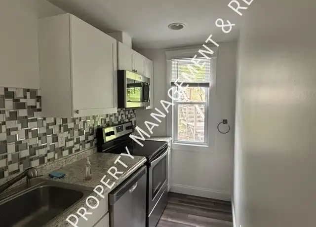 Property at 350 Knight St Unit 1, Woonsocket, RI, 02895, 2 beds, 1 bath, [object Object]