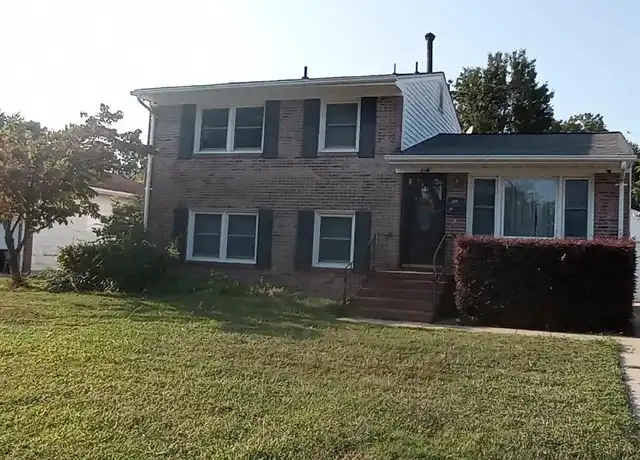 Property at 311 Bond St, Hampton, VA, 23666, 4 beds, 2 baths, [object Object]