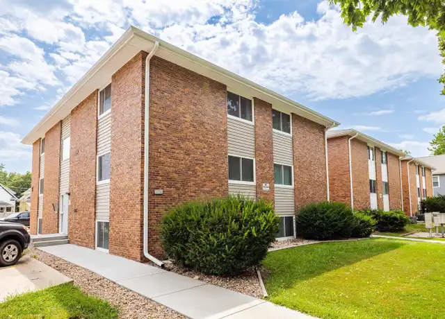 Property at 1129 E St Unit 10, Lincoln, NE, 68508, 1 bed, 1 bath, [object Object]