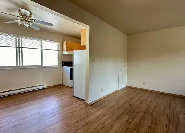 Property at 3200 NE 140th St Unit 12, Seattle, WA, 98125, 1 bed, 1 bath, [object Object]