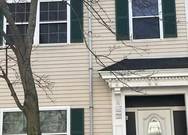 Property at 223 W Fifth St Unit 2, South Boston, MA, 02127, 1 bed, 1 bath, [object Object]