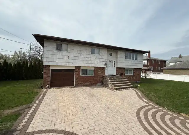 Property at 357 Whittier Ave, Floral Park, NY, 11001, 3 beds, 2 baths, [object Object]