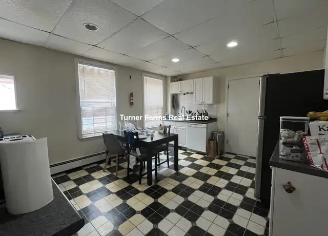 Property at 214 Broadway Unit 1, Cambridge, MA, 02139, 3 beds, 1.5 baths, [object Object]