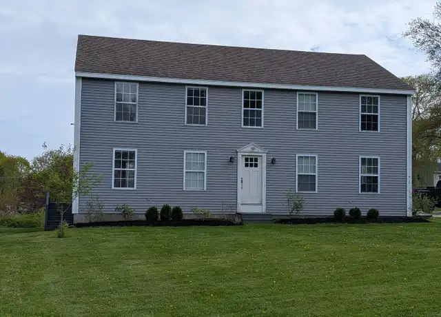 Property at 115 Gleason St Unit 1, Thomaston, ME, 04861, 3 beds, 2 baths, [object Object]