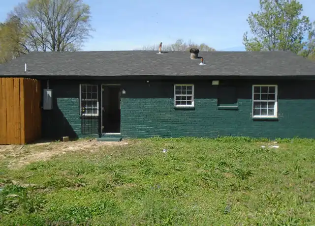 Property at 4064 Ponca St, Memphis, TN, 38109, 4 beds, 2 baths, [object Object]