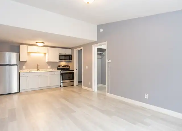 Property at Waverly Flatz - 1412 Banbury Rd, Kalamazoo, MI, 49001, 1 bed, 1 bath, [object Object]