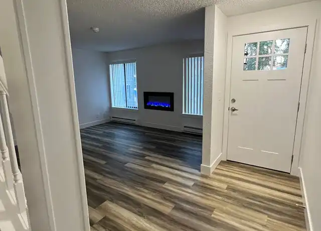 Property at 5623 Lynnwood LLC - 5623 186th Pl SW, Lynnwood, WA, 98037, 2 beds, 1.5 baths, [object Object]