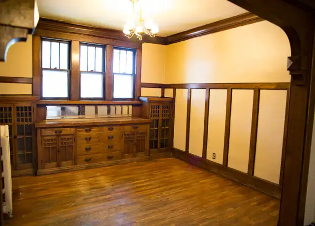 Property at 417 11th Ave SE Unit 4, Minneapolis, MN, 55414, 3 beds, 1 bath, [object Object]